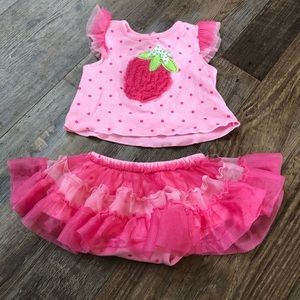👶🏼 NWOT 3-6mo Nannette Baby Skirt and Top Set